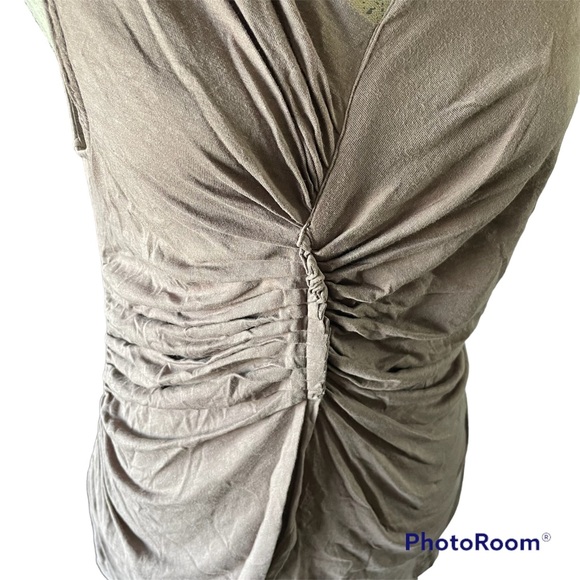 Gap Light Brown Gathered Tank Top scallop hem size L - Picture 3 of 7